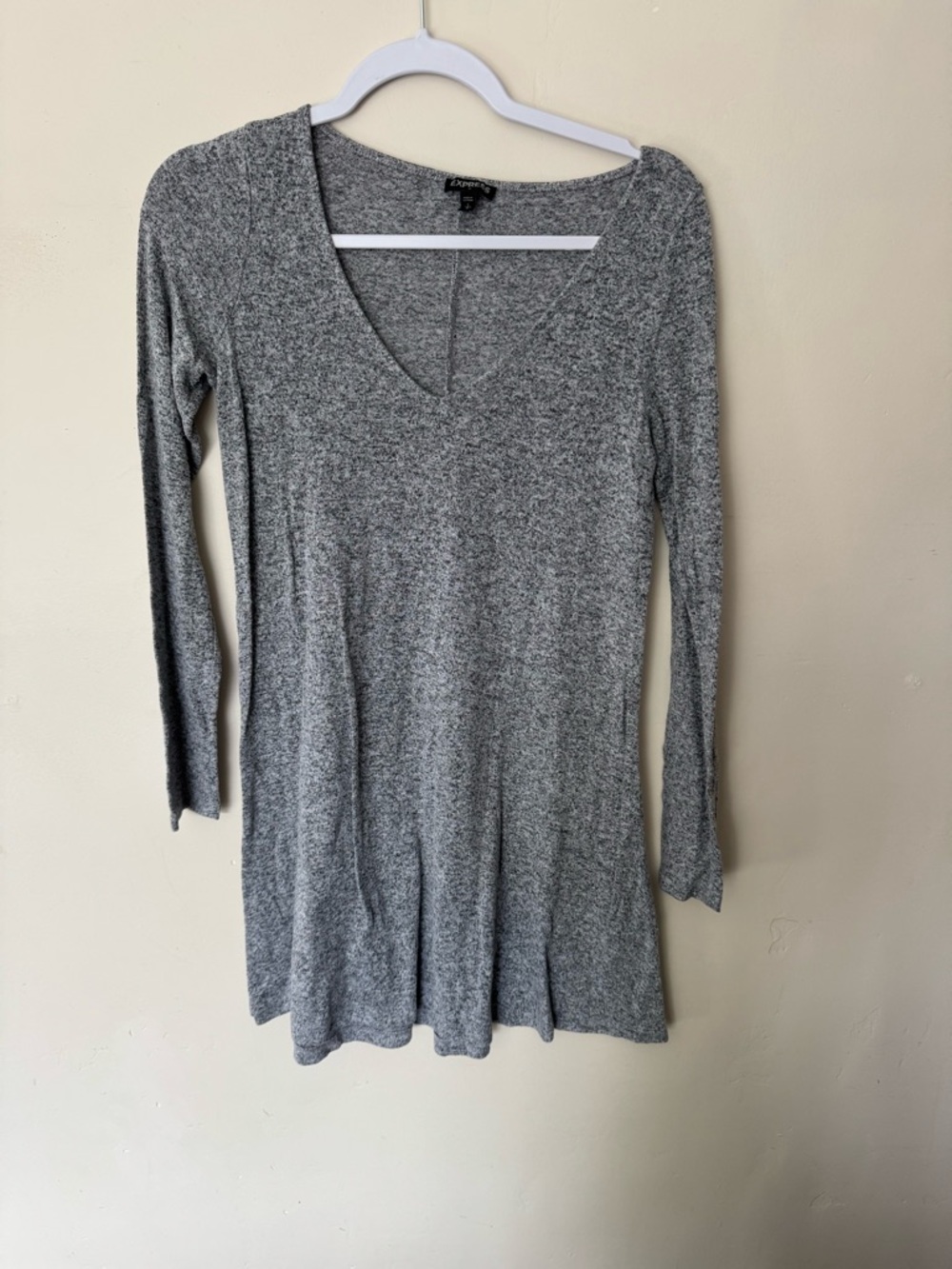 Express Heather Gray V-Neck Tunic Sweater